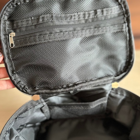 Black & Cream Tweed Cosmetic Bag with Mystery Beauty Bundle - Picture 6 of 8